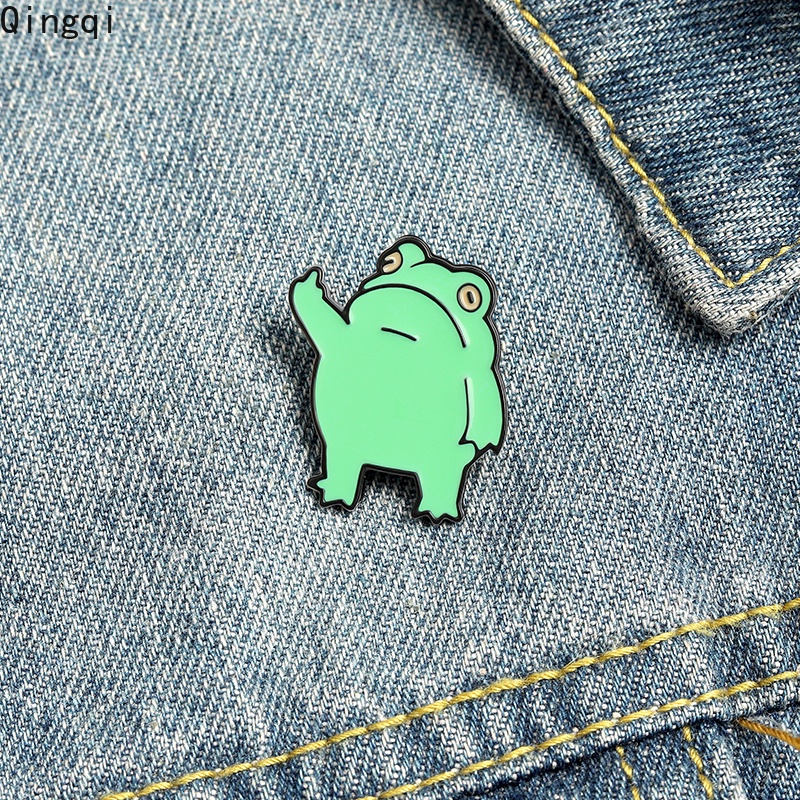 Bros Pin Enamel Desain Kartun Jari Tengah Katak Untuk Hadiah Teman