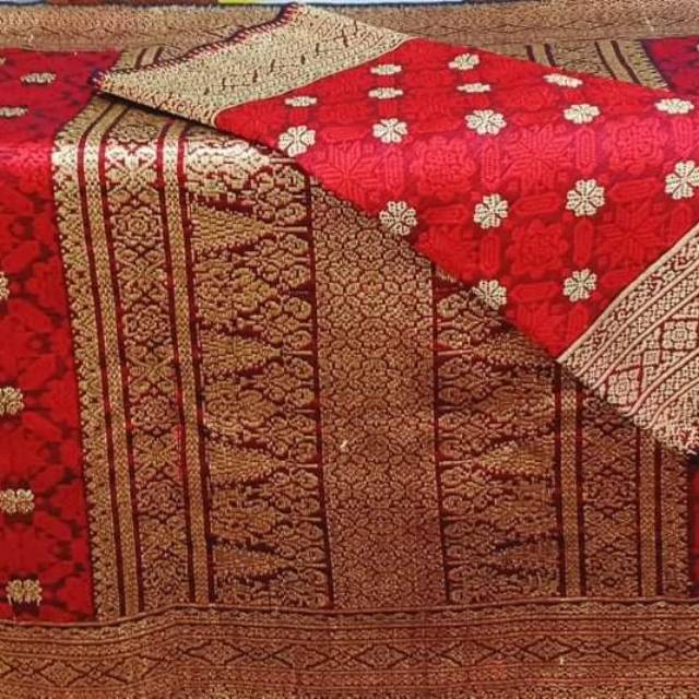 Songket tenun palembang