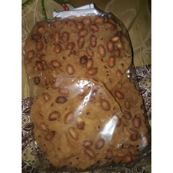 

peyek kacang
