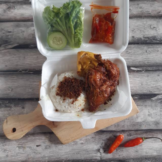 

Paket Nasi Ayam Goreng Legendaris