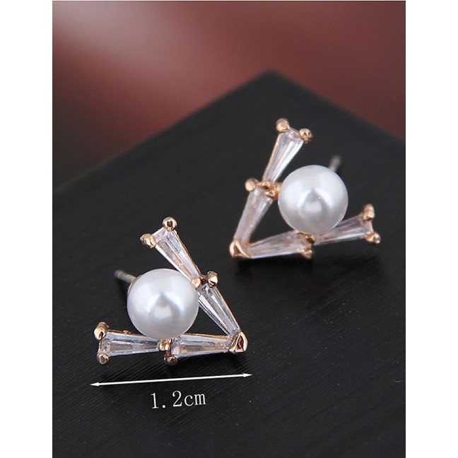 LRC Anting Tusuk Fashion 925 Silver Triangle Pearl Stud Earrings A58547