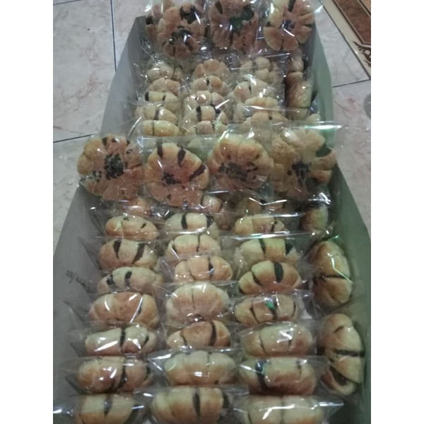 

paket kue basah