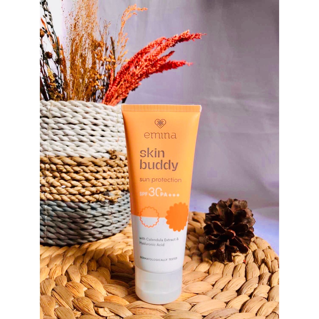 Emina Sun Battle Spf 30 60Ml /Emina Sun Protection SPF 30 PA+++ Sun Block Wajah SPF45, pelindung wajah dari serangan sinar UV, ringan di kulit wajah, termurah, terviral, terlaris, aman, original 100%, BPOM, dan cocok untuk semua je