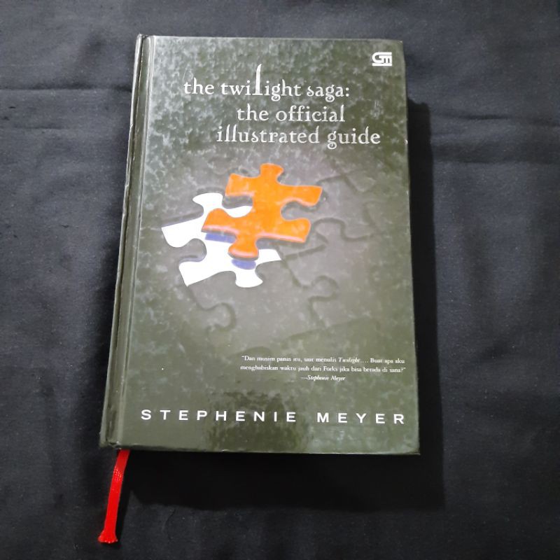 The Twilight Saga: The Official Illustrated Guide