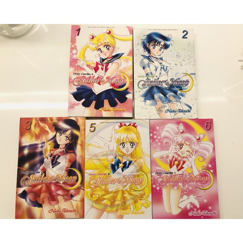 Komik sailor moon
