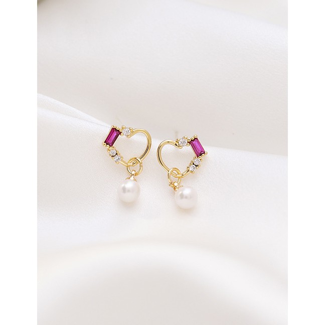 LRC Anting Tusuk Fashion Golden Irregular Love Alloy Pearl Earrings With Zircon K48944