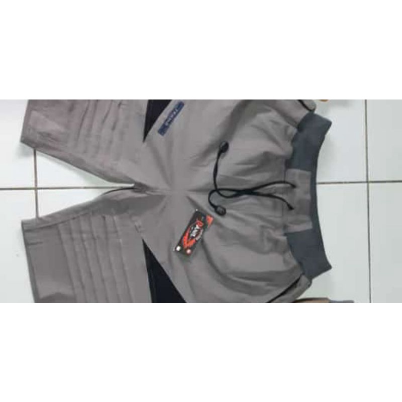 CELANA PENDEK TIKTOK DISTRO-Abu