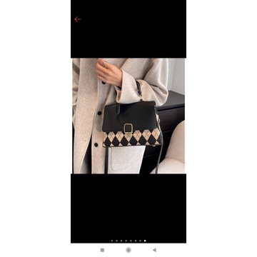 tas/monochrome/huer/hitam