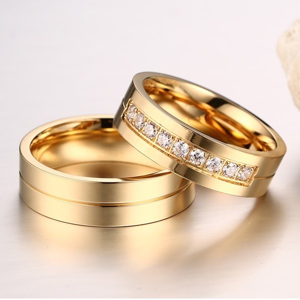 [Best Seller] Cincin Couple / Tunangan / Nikah / Pasangan / Titanium Gold unik dan elegant C034