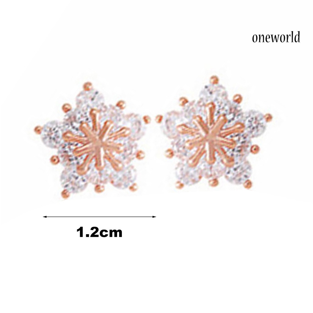 OW@ 1 Pair Earings Stud Delicate Elegant Snowflake Shaped Ear Studs for Party