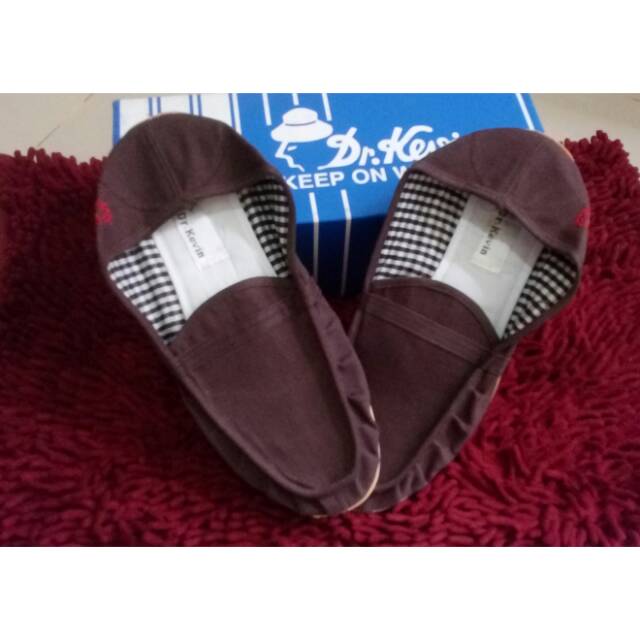 Sepatu slip on Dr.kevin