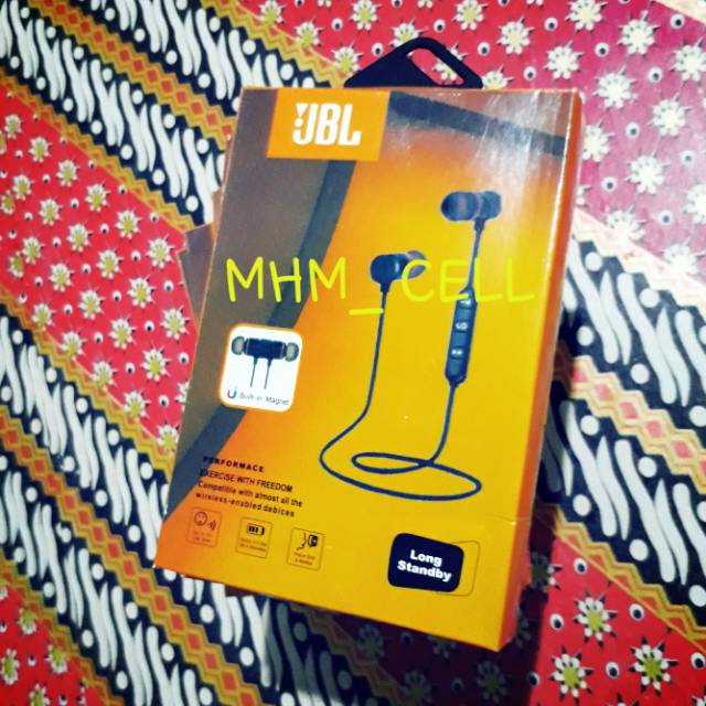 JBL Headset bluetooth magnet