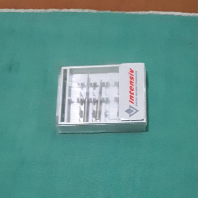 Bur low speed fissure