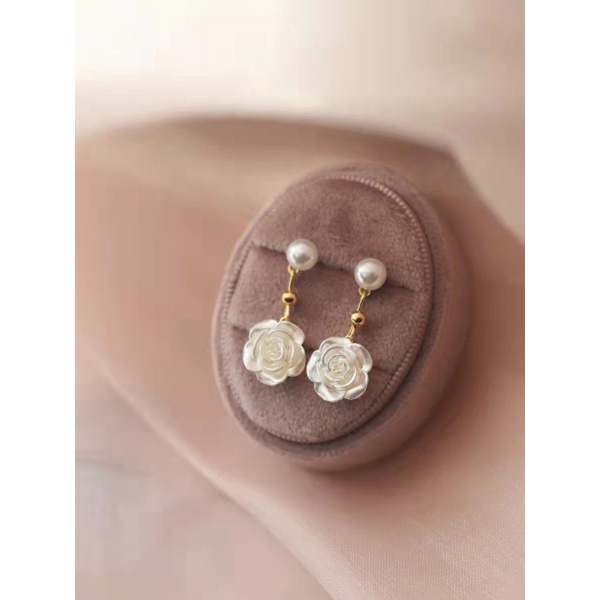 Anting Wanita Bandul Mawar Import / Anting Hijab