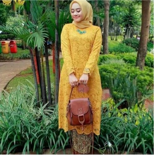 Setelan Kebaya Tunik/Kebaya Tunik Brukat