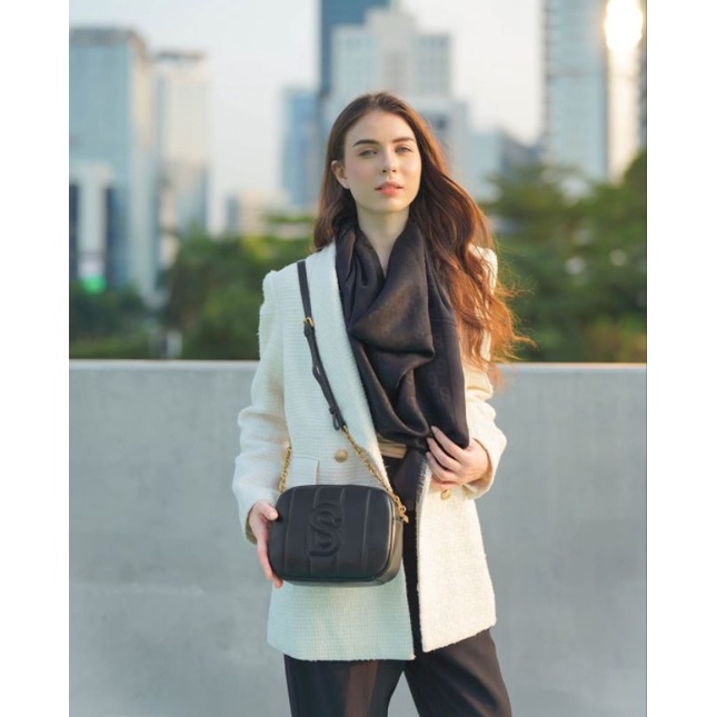 NENA BAG BLACK BUTTONSCARVES