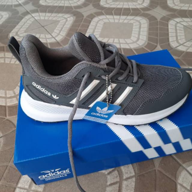 SEPATU SNEAKERS CASUAL PRIA ATAU WANITA ADIDAS PREMIUM