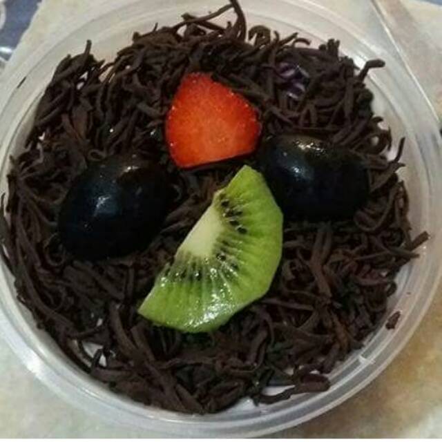 

Salad Buah Segar 200ml toping coklat