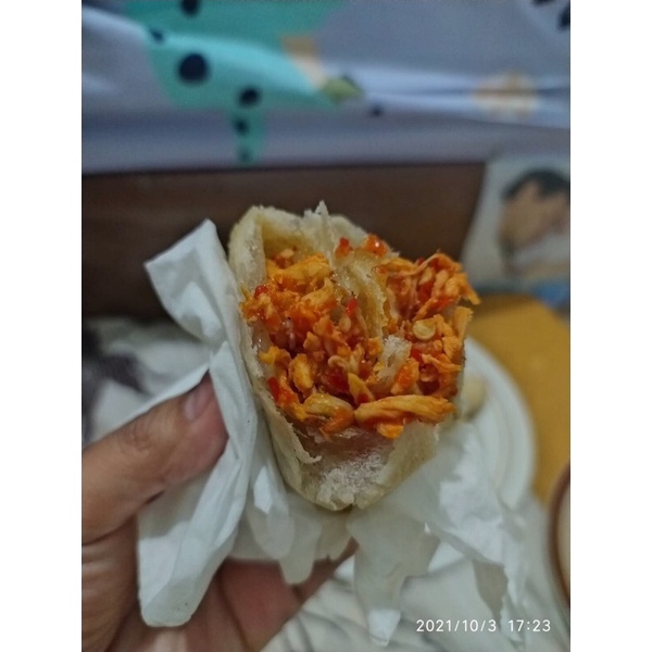 

ciwreng isi ayam pedas
