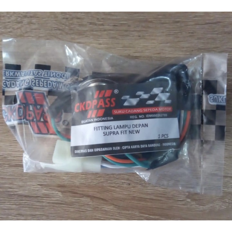 Fitting Fiting Cop Lampu Depan Besar Honda Supra Fit New Dudukan Bohlam