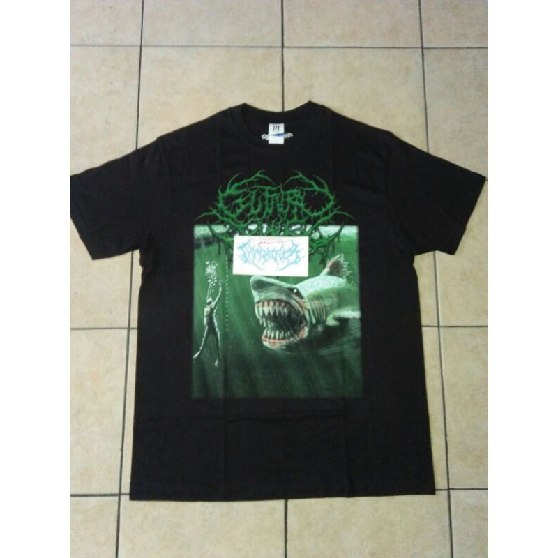 tshirt guttural slug - megalodon L
