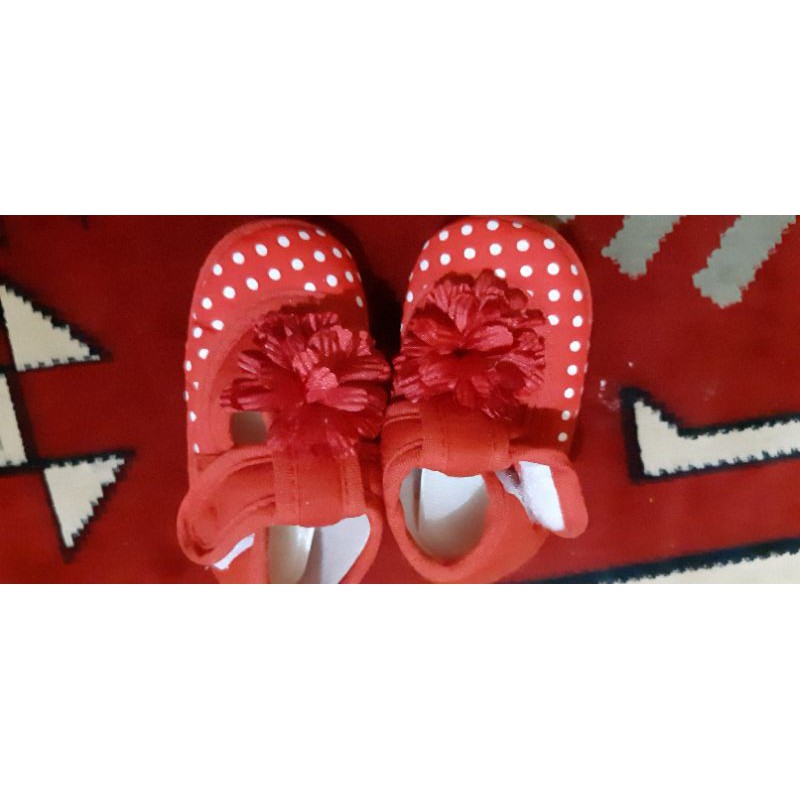 ex kado sepatu bayi