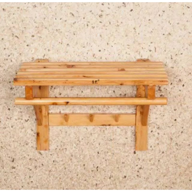 Rak kayu gantungan handuk