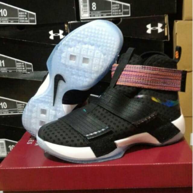 Sepatu Basket Nike Lebron Zoom Soldier 10 Unlimited