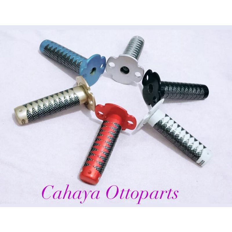 SHIFT GEAR KNOB VARIASI MOBIL UNIVERSAL MODEL SAMURAI/KNOP PERSENELING MOMO/ PORSENELING MOMO