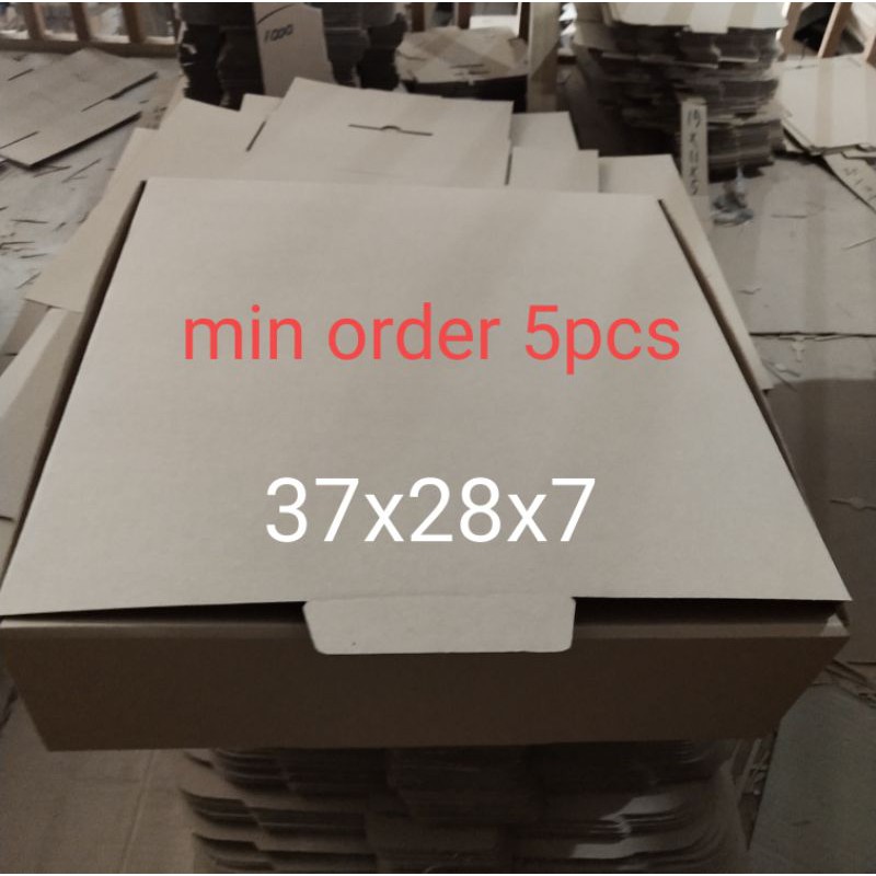 

kardus die cut ukuran 37x28x7 min order 5pcs