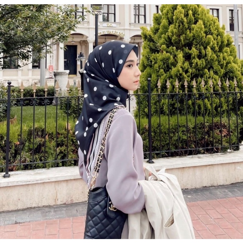 251- 300  Hijab segiempat voal motif-3