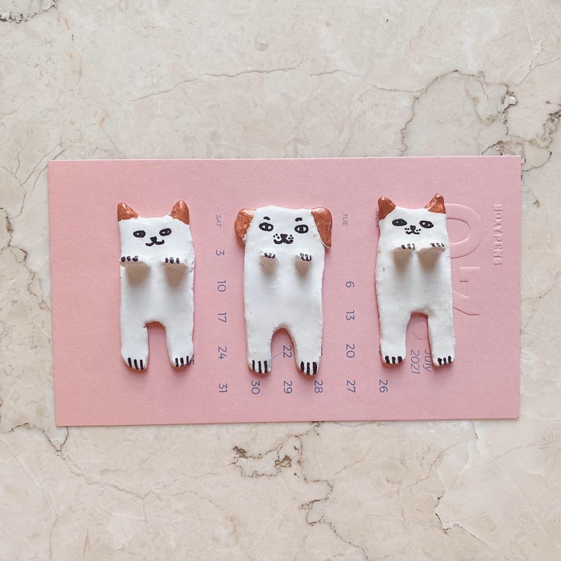 

Pembatas buku clay (Clay bookmark)