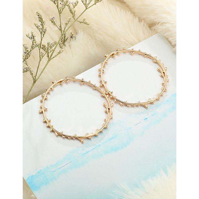 LRC Anting Tusuk Fashion Gold Irregular Circle Leaf Alloy Stud Earrings F67394