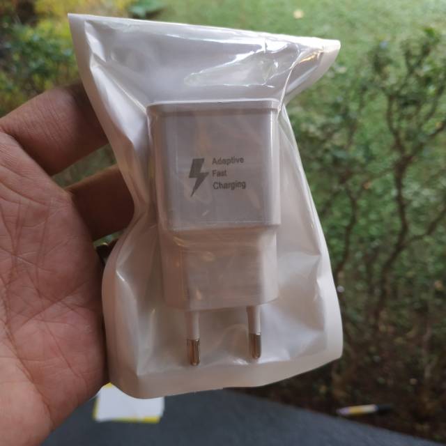 batok charger samsung 2 amper / usb travel charger