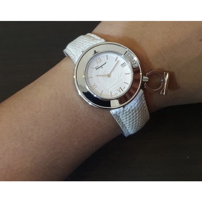 salvatore ferragamo preloved