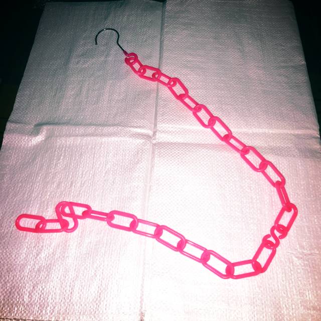 Rantai gantungan pink