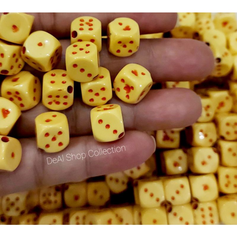 Manik Unik Dadu/Spacer Dice