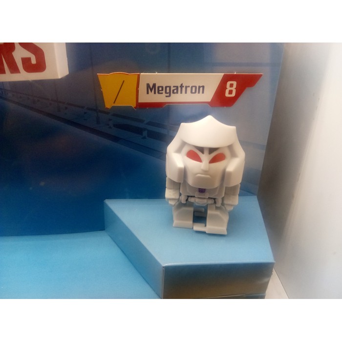 Happy meals Transformer megatron Mcd mcdonald 2018 transformers minion