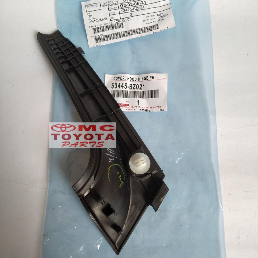 Cover Hood Hinge / karet samping Kap Mesin kanan Avanza Xenia All New 53445-BZ021