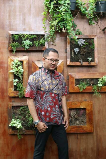 Batik cowok exclusive sablon malam lengan pendek