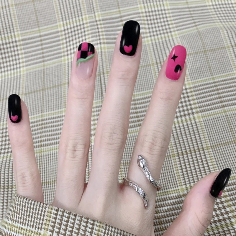 24pcs / box Kuku Palsu Bentuk Kotak Motif Hati Warna Hitam / Pink R533