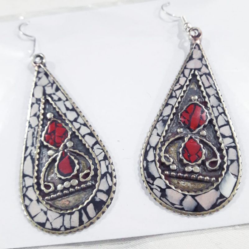 Anting teardrop unik etnik untuk pesta dari Nepal ethnic earrings
