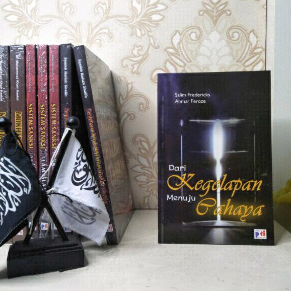 Dari Kegelapan Menuju Cahaya