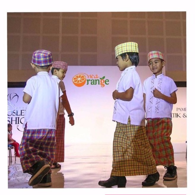 1 set baju koko ( baju koko + sarung praktis + peci ) / baju anak murah / baju koko anak murah