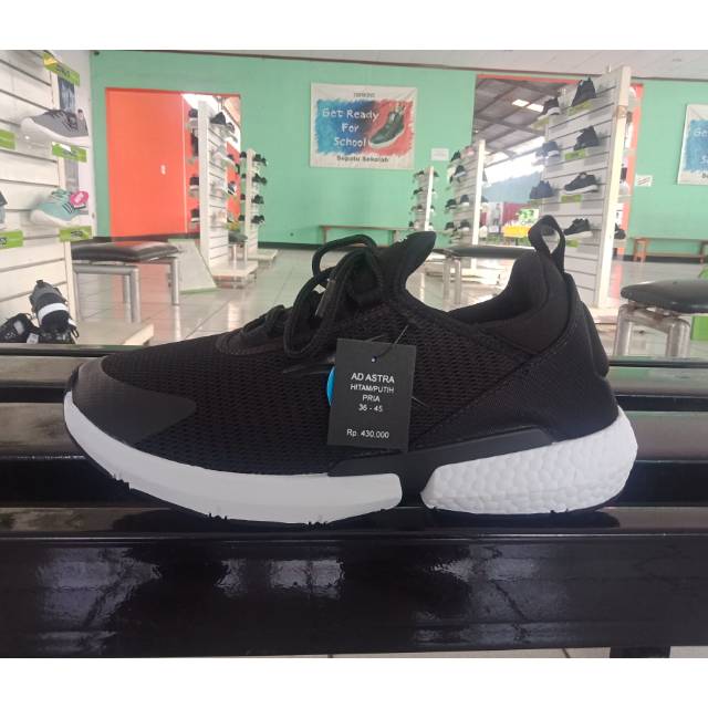 Sepatu tomkins pria ad astra black/white
