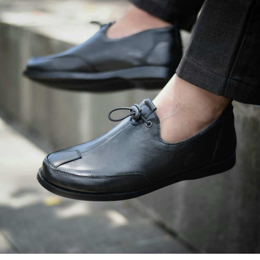 Sepatu Casual Slip On Pria Hitam Kerja Original Kulit AslI Fashion Selop Santai Kondangan Pesta