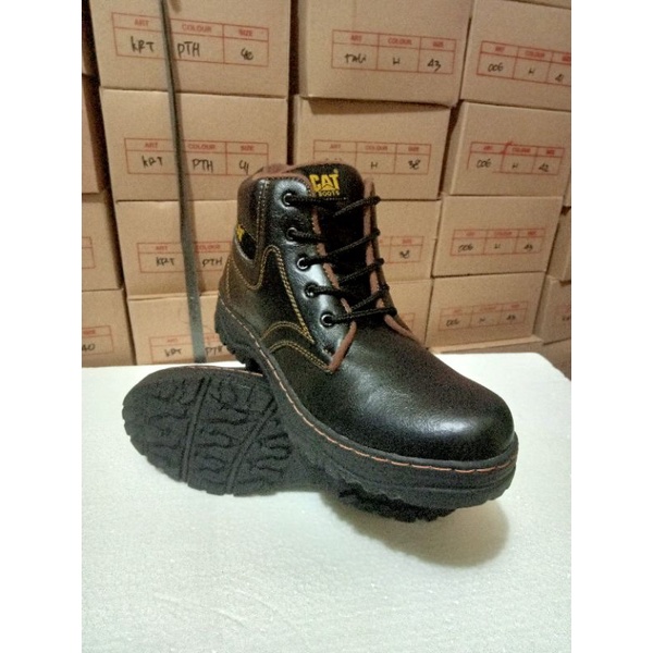 Sepatu boots klasik pria sepatu cowok bot bertali murah sepatu boots trendy casual