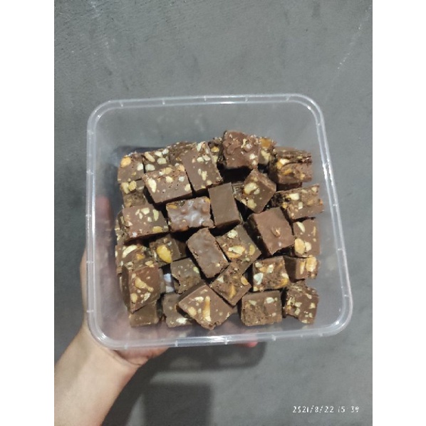 

Potongan coklat cokbar SQ ceres