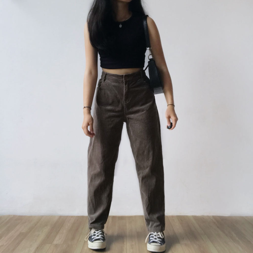 Lapiaf Corduroy Pants