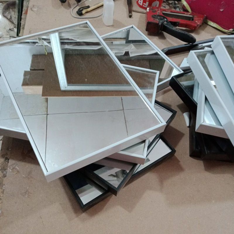 cermin kecil 15x20+20x30/cermin rias/frameles/cermin wastafel/cermin lucu-3